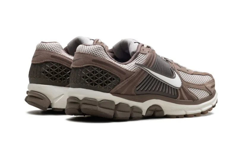 Nike Lifestyle Zoom Vomero 5 'Mink Brown'